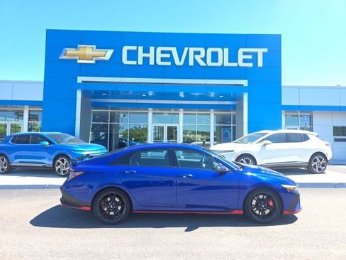 Used 2025 Hyundai Elantra N FWD image 2