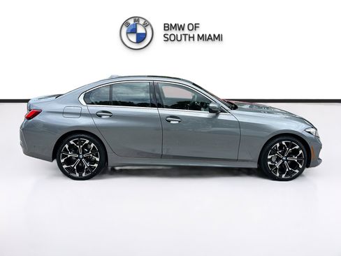 Certified 2025 BMW 330i Sedan RWD image 8