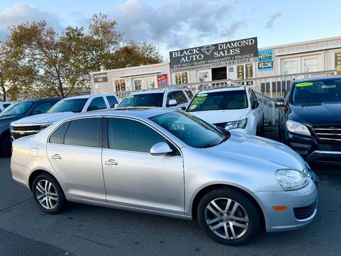 Used 2005 Volkswagen Jetta 2.5 image 10