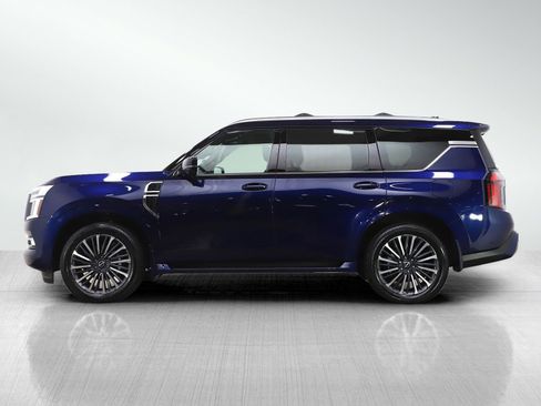Used 2025 Nissan Armada Platinum Reserve AWD/4WD image 4