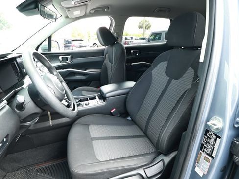 Used 2022 Kia Sorento LX FWD image 22