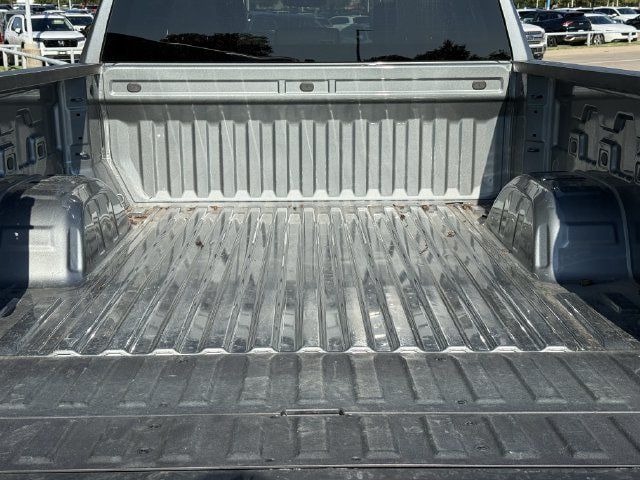 Used 2025 GMC Sierra 1500 SLT AWD/4WD image 28