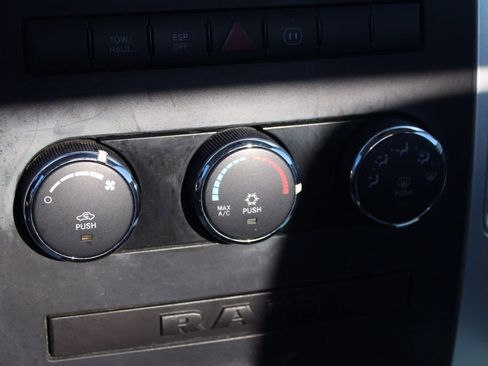 Used 2010 Dodge Ram 1500 Truck SLT image 27