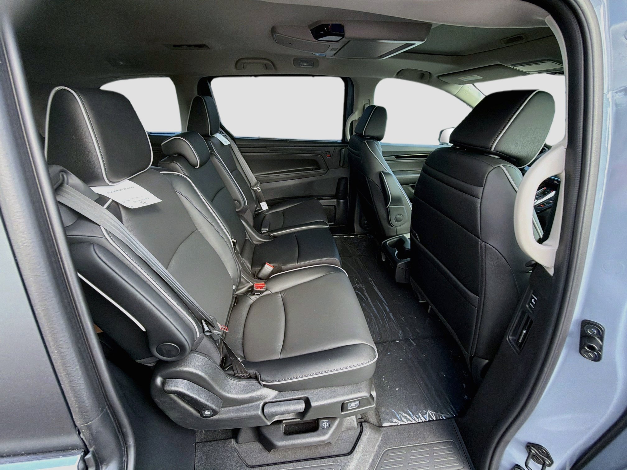 New 2027 Honda Odyssey Touring image 23
