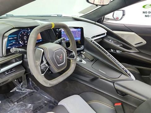 Used 2022 Chevrolet Corvette Stingray Premium Conv w/ Z51 Performance Package RWD image 23
