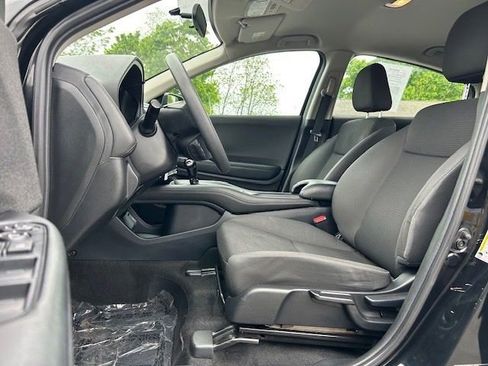 Used 2019 Honda HR-V LX image 10