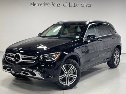 Used 2022 Mercedes-Benz GLC 300 4MATIC image 1