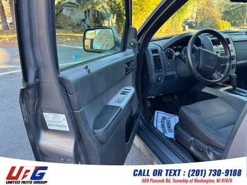 Used 2011 Ford Escape XLT w/ 202A Rapid Spec Order Code image 6