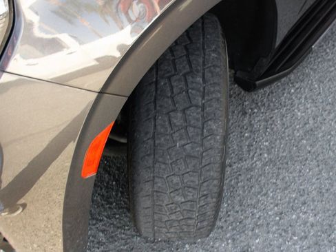 Used 2021 Chevrolet Suburban LS w/ Driver Alert Package image 44