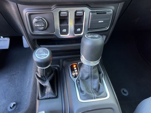 New 2026 Jeep Wrangler Sport AWD/4WD image 17