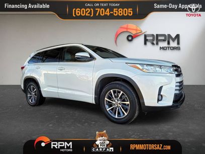 Used 2017 Toyota Highlander XLE w/ Carpet Mat Package