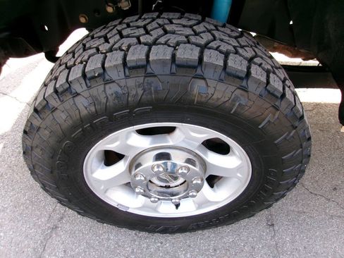Used 2015 Ford F250 XL w/ Power Equipment Group AWD/4WD image 10