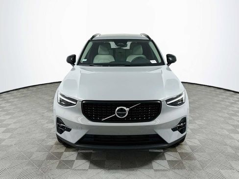 Used 2026 Volvo XC40 B5 Plus w/ Protection Package Premier AWD/4WD image 2
