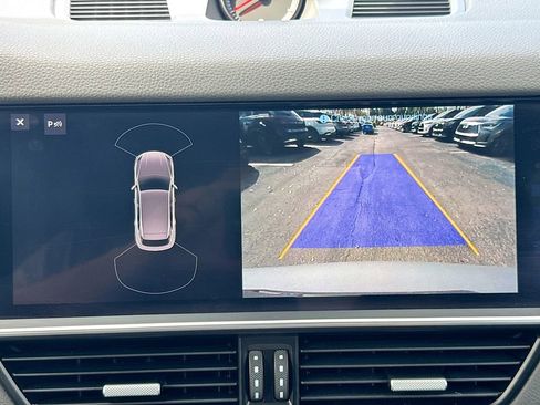 Used 2019 Porsche Cayenne Base image 15