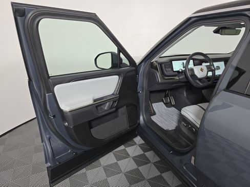 Used 2024 Rivian R1S Launch Edition Quad AWD/4WD image 16