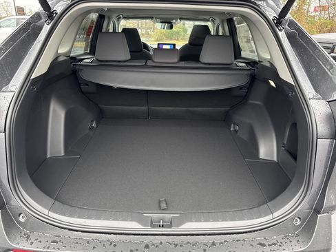 New 2025 Toyota RAV4 XLE w/ Convenience Package FWD image 39