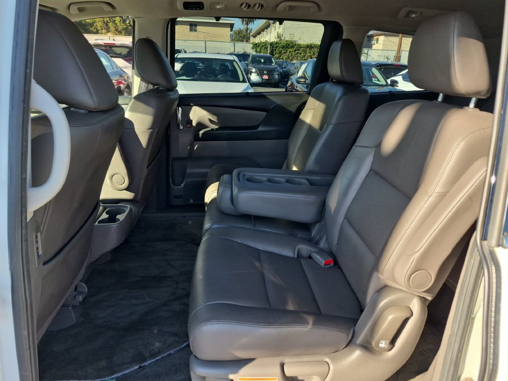 Used 2015 Honda Odyssey Touring Elite image 30