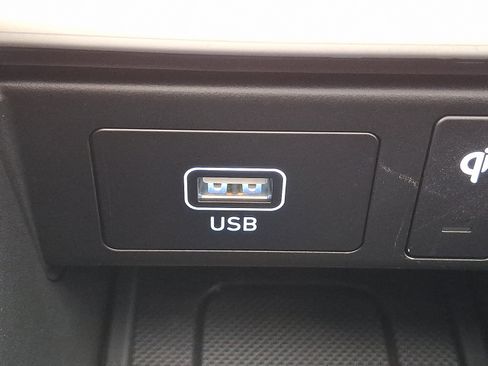 Used 2025 Hyundai Palisade Calligraphy image 25