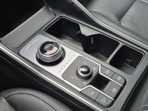 Certified 2023 Kia Sorento EX AWD/4WD image 18