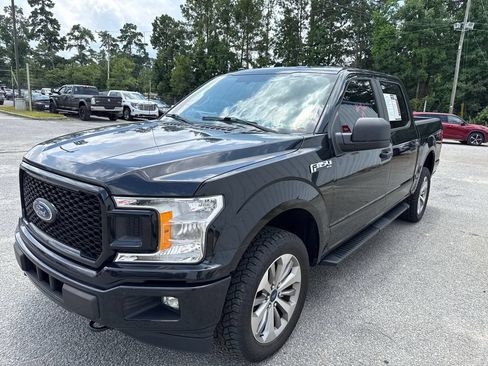 Used 2018 Ford F150 XL w/ Equipment Group 101A Mid AWD/4WD image 4