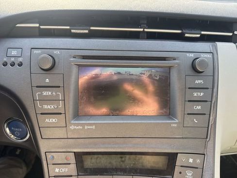 Used 2015 Toyota Prius Three image 17