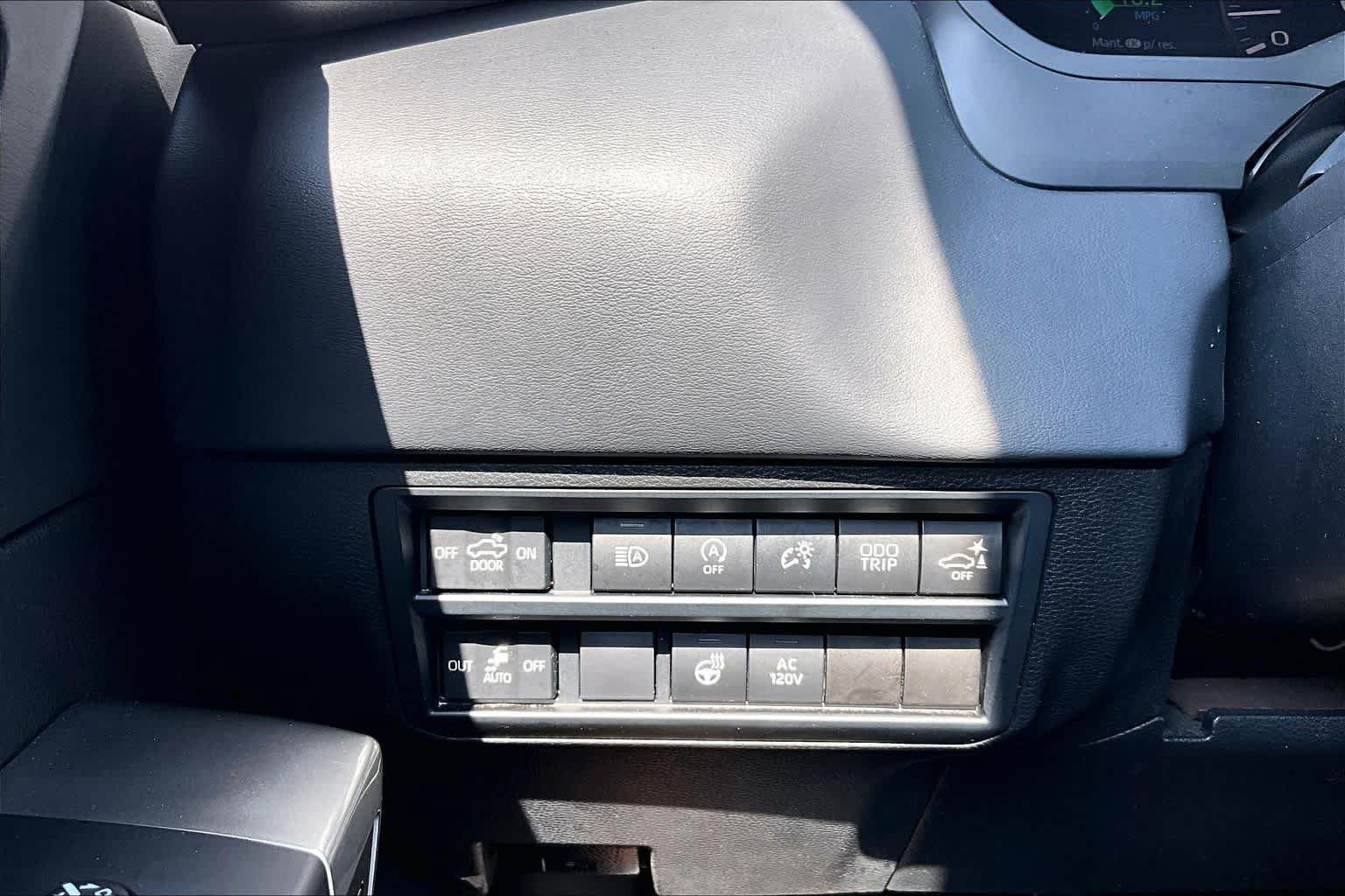 Used 2022 Toyota Tundra Platinum RWD image 66