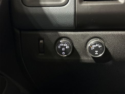 Used 2017 Chevrolet Colorado Z71 image 17