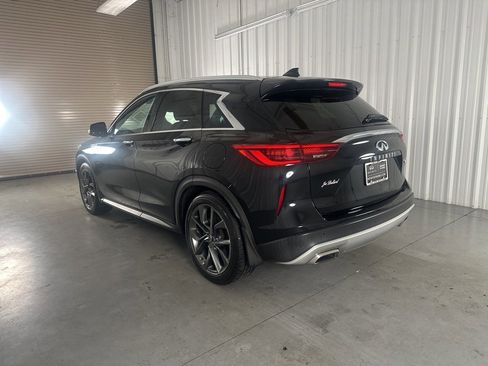 Used 2019 INFINITI QX50 Essential w/ Sensory Package image 7