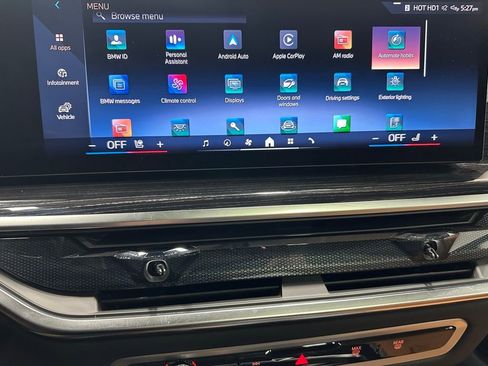 Used 2026 BMW X7 xDrive40i w/ M Sport Package image 30