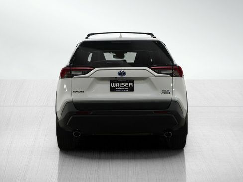 Used 2024 Toyota RAV4 XLE image 4