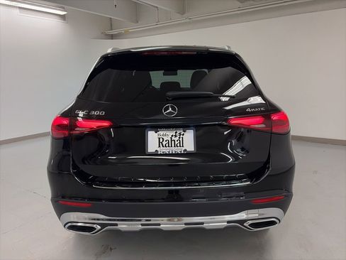 Certified 2025 Mercedes-Benz GLC 300 4MATIC image 5