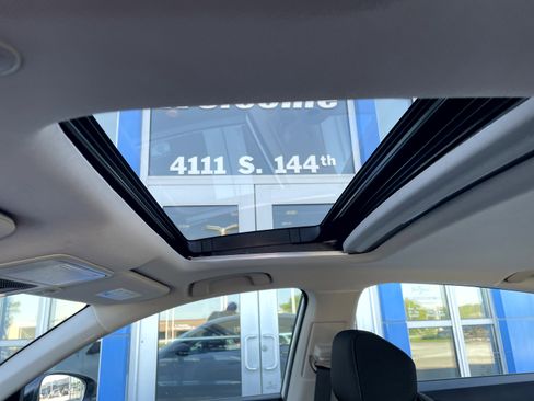 Certified 2025 Honda Accord SE image 11