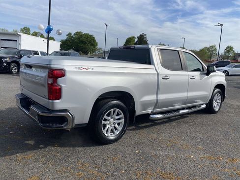 Used 2019 Chevrolet Silverado 1500 LT w/ Convenience Package AWD/4WD image 6