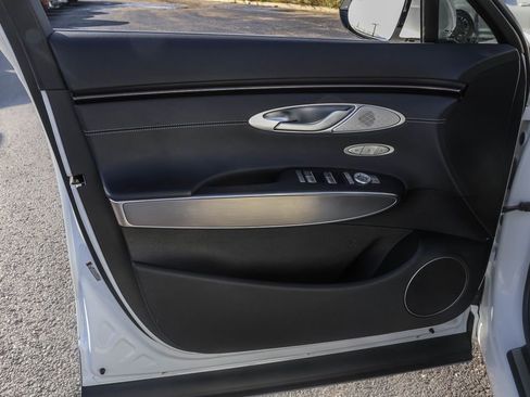 Used 2026 Genesis GV70 2.5T Select image 31