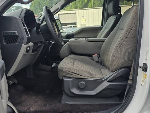 Used 2017 Ford F150 XLT AWD/4WD image 14
