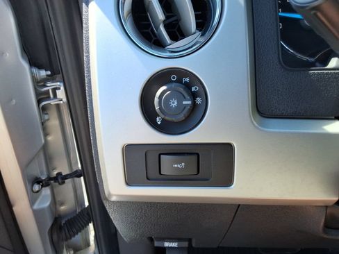 Used 2014 Ford F150 Lariat w/ Equipment Group 502A Luxury AWD/4WD image 39