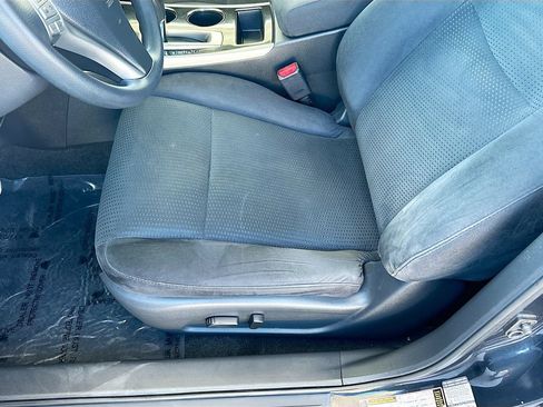 Used 2014 Nissan Altima 2.5 S w/ Sport Value Package FWD image 18
