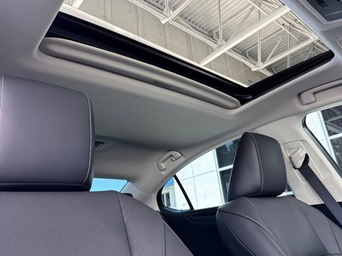 Used 2025 Lexus ES 300h w/ Premium Package FWD image 20