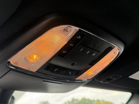 Used 2022 Jeep Grand Cherokee Laredo X AWD/4WD image 18
