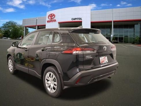 New 2026 Toyota Corolla Cross L image 4