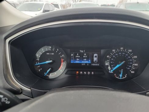 Used 2015 Ford Fusion SE image 7