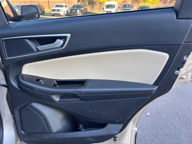 Used 2018 Ford Edge SEL w/ Equipment Group 201A AWD/4WD image 12