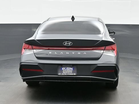 Certified 2024 Hyundai Elantra SEL w/ Convenience Package FWD image 5