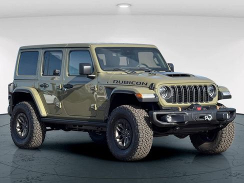 Used 2025 Jeep Wrangler Unlimited Rubicon 392 image 5