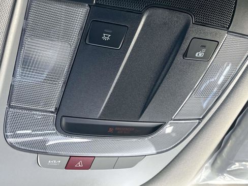 New 2026 Kia Sportage LX FWD image 30