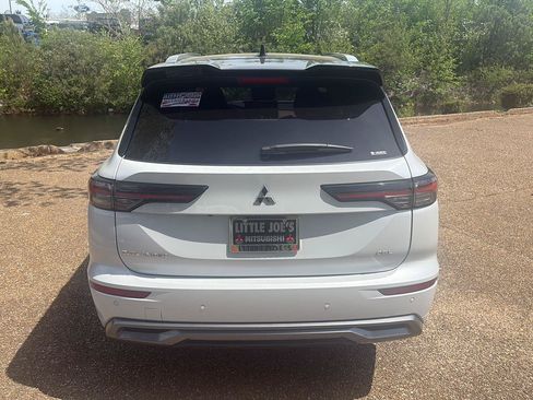 New 2026 Mitsubishi Outlander SEL AWD/4WD image 7