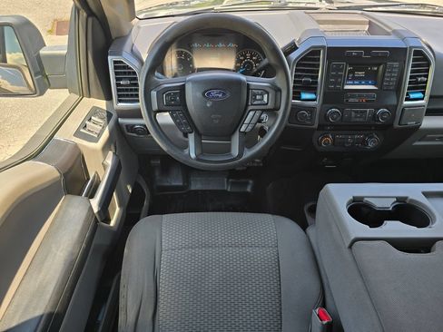 Used 2016 Ford F150 XLT AWD/4WD image 32