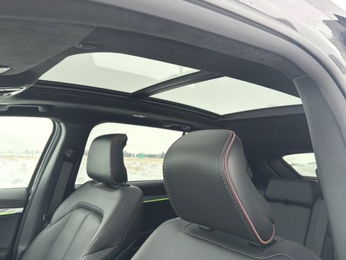 Used 2024 Jeep Wagoneer Launch Edition image 5