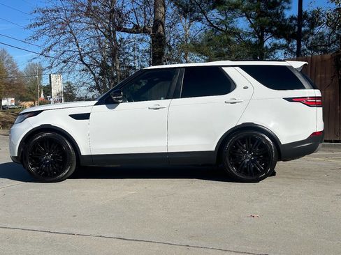 Used 2017 Land Rover Discovery HSE Luxury image 16