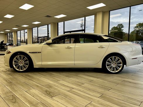 Used 2016 Jaguar XJ L Supercharged image 4
